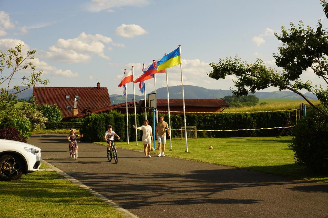 Villapark Vlasky Bešeňová Esterno foto